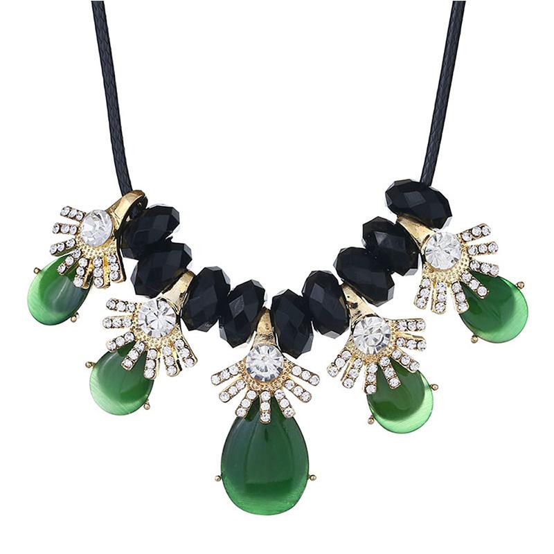 La MaxZa 2020 Pendant Necklace Fashion Ethnic Style Jewelry Exaggerated Crystal Droplet Shape Necklace Women Jewelry Accessories
La MaxZa 2020 Pendant Necklace Fashion Ethnic Style Jewelry Exaggerated Crystal Droplet Shape Necklace Women Jewelry Accessories
