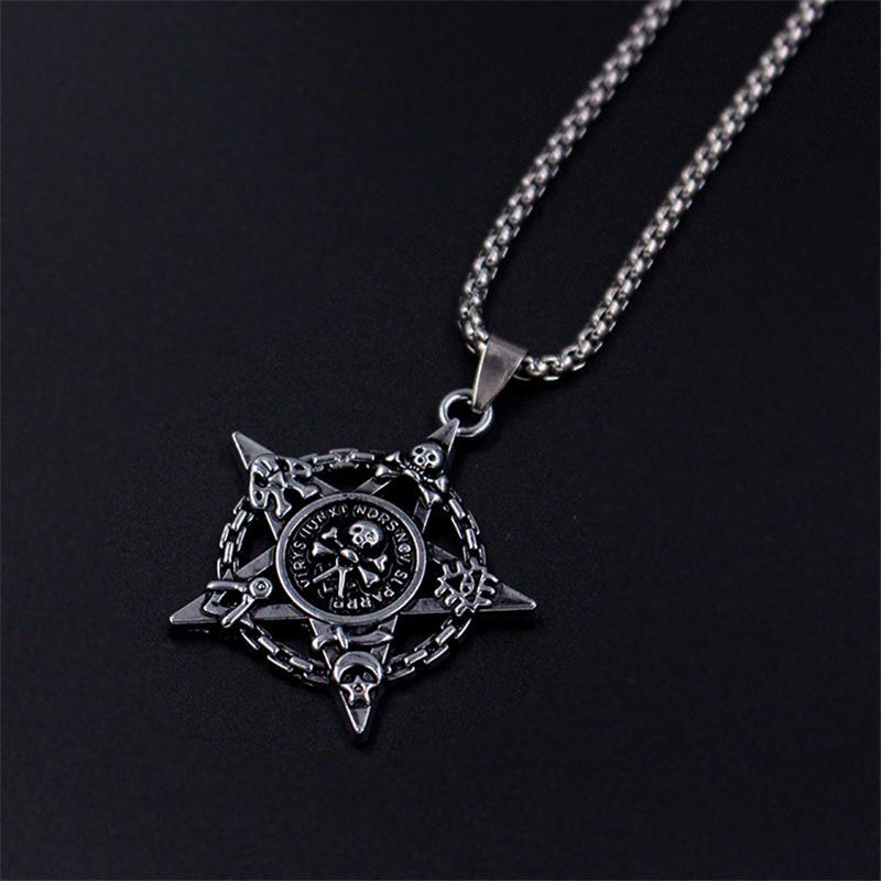 2020 New Fashion Retro Five-Pointed Star Pirate Skull Titanium Steel Pendant Couple Necklaces Holiday Party Gifts
2020 New Fashion Retro Five-Pointed Star Pirate Skull Titanium Steel Pendant Couple Necklaces Holiday Party Gifts