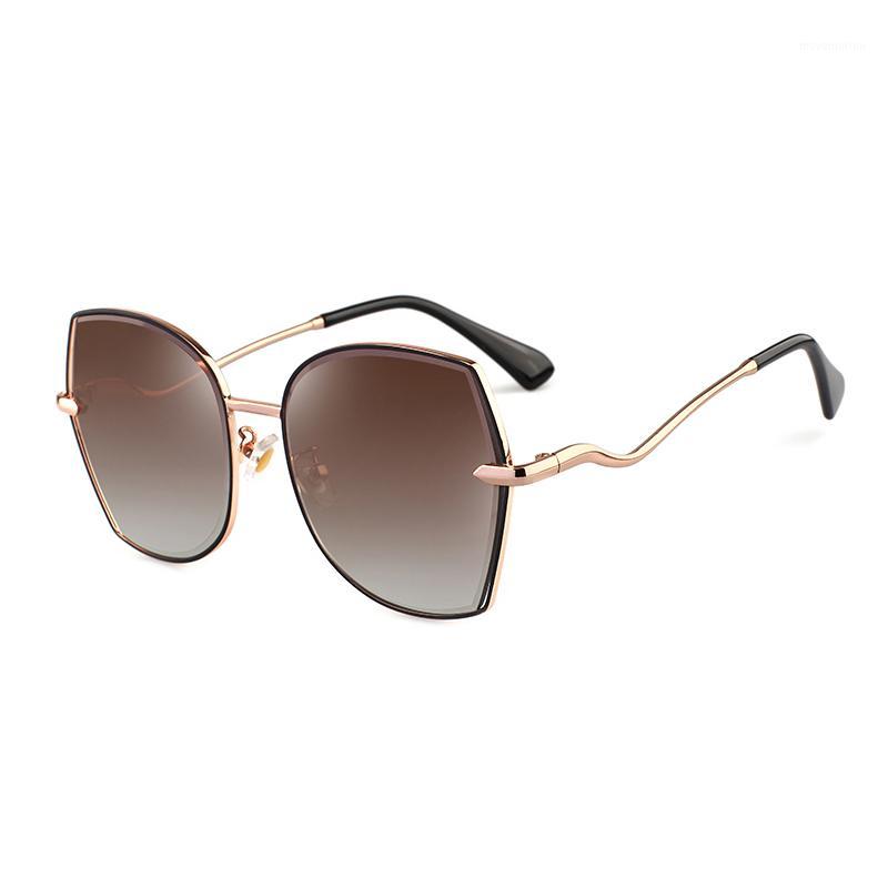 Ladies Butterfly Sunglasses Diamond Slice Metal Hollowed Frame Trend Plastic Material Lenses UV400 Protection Eyewear1
Ladies Butterfly Sunglasses Diamond Slice Metal Hollowed Frame Trend Plastic Material Lenses UV400 Protection Eyewear1