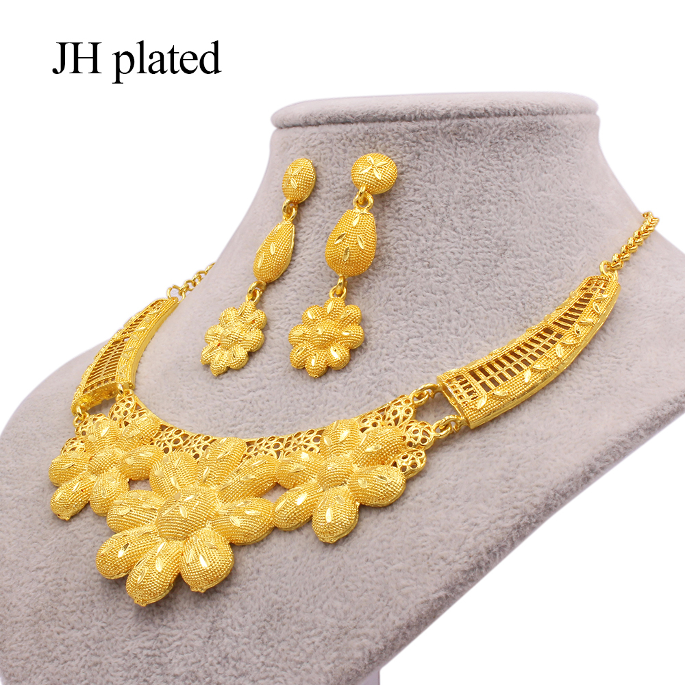 Jewelry sets for women Dubai gold color necklace African Indian wedding bridal wife gifts Necklace earrings Party jewellery set 201215
Jewelry sets for women Dubai gold color necklace African Indian wedding bridal wife gifts Necklace earrings Party jewellery set 201215