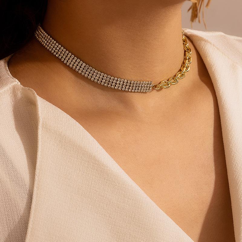 Brling New 2020 Fashion ins vintage Chain Pendant Choker crystals gold niche simple stitching Necklace for women Girl Gift Party
Brling New 2020 Fashion ins vintage Chain Pendant Choker crystals gold niche simple stitching Necklace for women Girl Gift Party