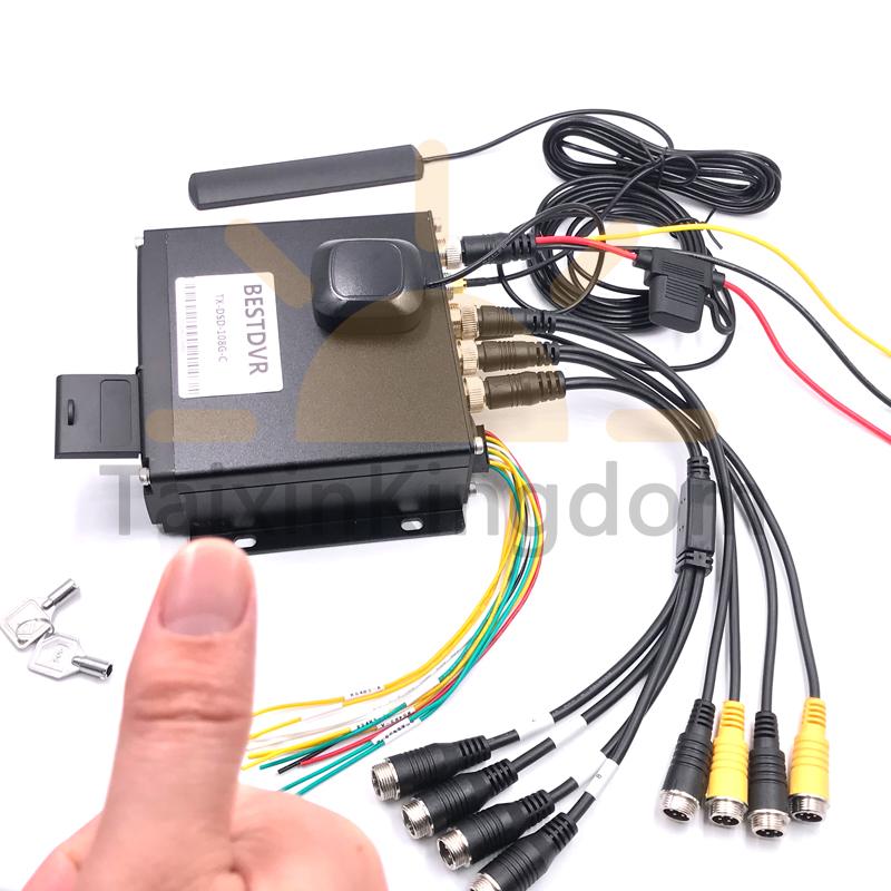 Truck / school bus general 8CH double SD card mdvr 3G / 4G GPS remote monitoring positioning black box driving record car dvr
Truck / school bus general 8CH double SD card mdvr 3G / 4G GPS remote monitoring positioning black box driving record car dvr