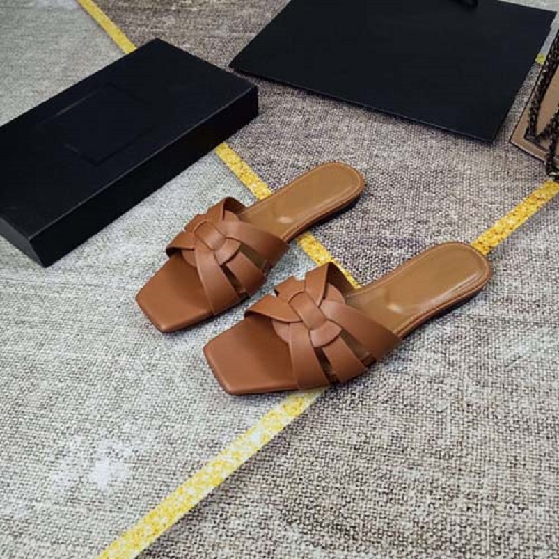 With box High Quality Women Slipper Sandals Slides Casual shoes Sandals Huaraches Flip Flops Loafers Scuffs Size:35-41 shoe02 210106, #1
With box High Quality Women Slipper Sandals Slides Casual shoes Sandals Huaraches Flip Flops Loafers Scuffs Size:35-41 shoe02 210106, #1