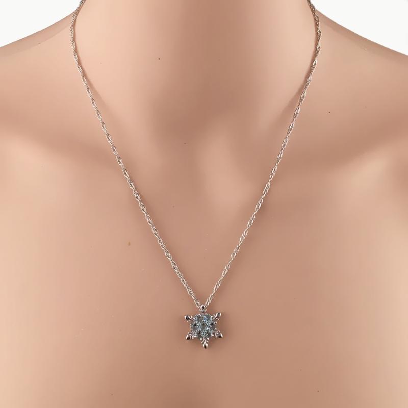 Luxury Crystal Snowflake Pendants&Necklaces Fashion Plated Chain Necklace Gift For Women Female Jewelry
Luxury Crystal Snowflake Pendants&Necklaces Fashion Plated Chain Necklace Gift For Women Female Jewelry