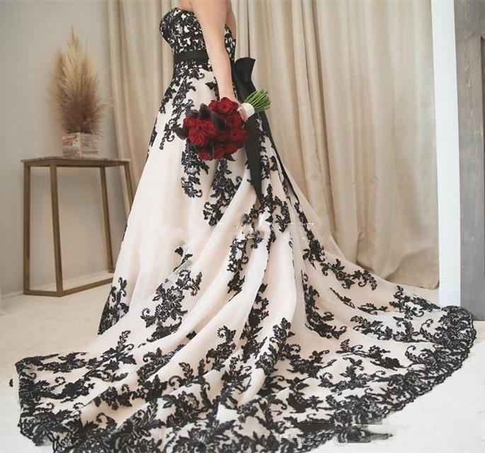Vintge Black and White Lace Dresses Sweetheart Strapless Long Bridal Gowns Country Rustic Wedding Dress Plus Size Vestidos