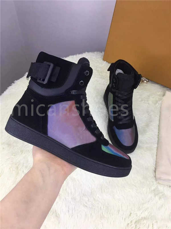 New Luxury Designer Latest Rivoli Sneaker Mens Designer Vintage Trainers Calfskin High Top Women Rainbow Multi Trainer Boot Athletic Shoes, White;red
New Luxury Designer Latest Rivoli Sneaker Mens Designer Vintage Trainers Calfskin High Top Women Rainbow Multi Trainer Boot Athletic Shoes, White;red