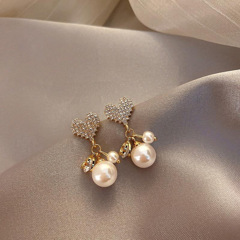Pearl earrings Fashion earrings are luxury jewelry gifts fashion wooden bohemian for women 2020 statement
Pearl earrings Fashion earrings are luxury jewelry gifts fashion wooden bohemian for women 2020 statement
