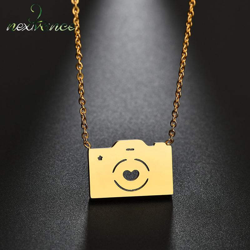 Nextvance Mini Lovely Cartoon Camera Pendant Necklace Hollow Heart Star Link Chain Necklaces Photographer Graduation Gifts
Nextvance Mini Lovely Cartoon Camera Pendant Necklace Hollow Heart Star Link Chain Necklaces Photographer Graduation Gifts