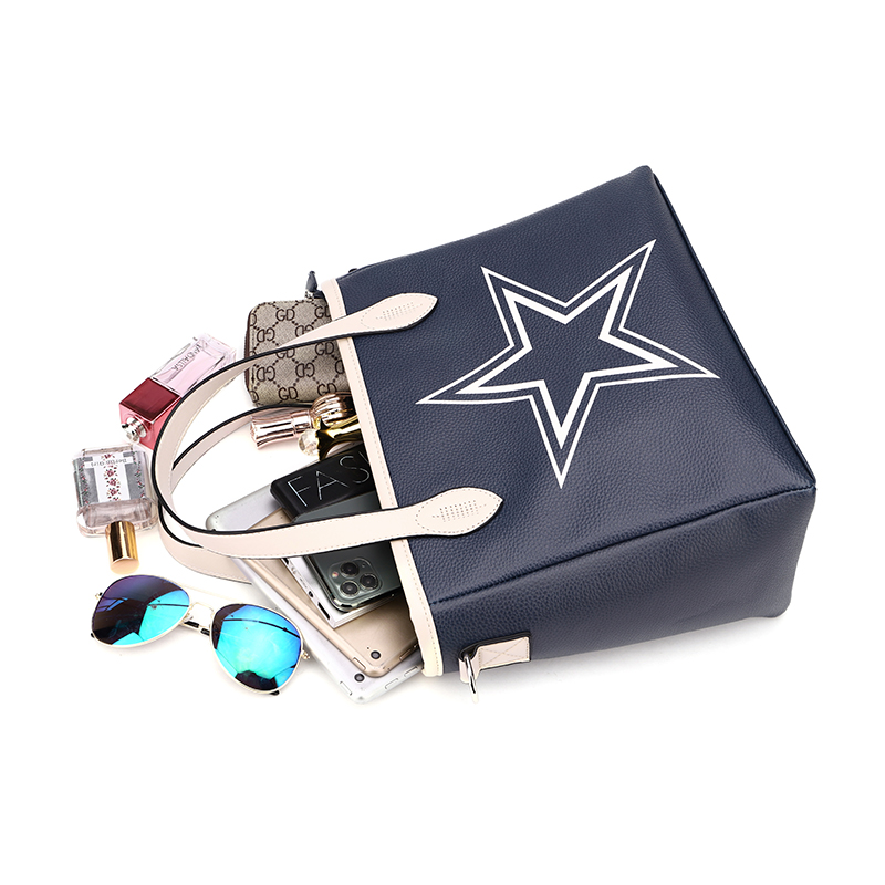 2021 new fashion men's and women's handbags fashion and atmosphere all-match messenger handbags for men and women, Navy blue
2021 new fashion men's and women's handbags fashion and atmosphere all-match messenger handbags for men and women, Navy blue