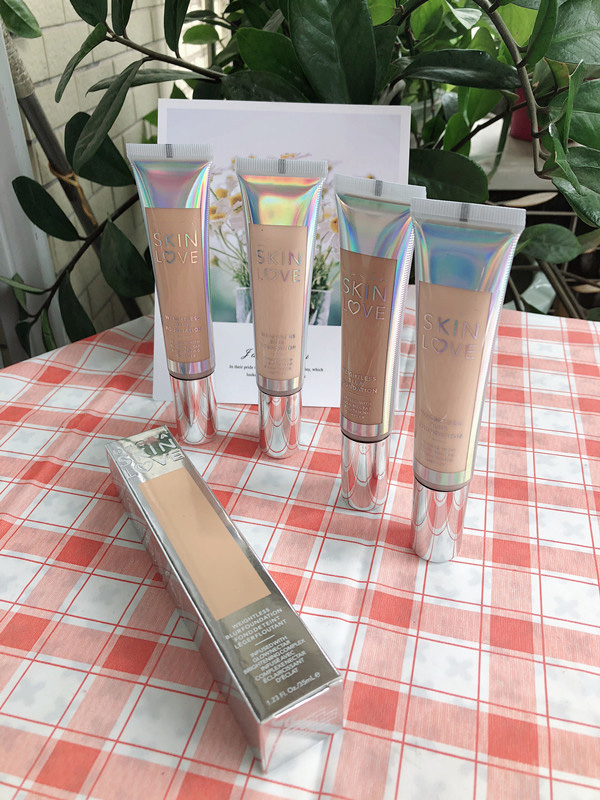 Hot sale Skin Love Weightless Blur Foundation INFUSED WITH GLOW NECTAR BRIGHTENING COMPLEX 2 colors linen and vanilla, Mixed color
Hot sale Skin Love Weightless Blur Foundation INFUSED WITH GLOW NECTAR BRIGHTENING COMPLEX 2 colors linen and vanilla, Mixed color