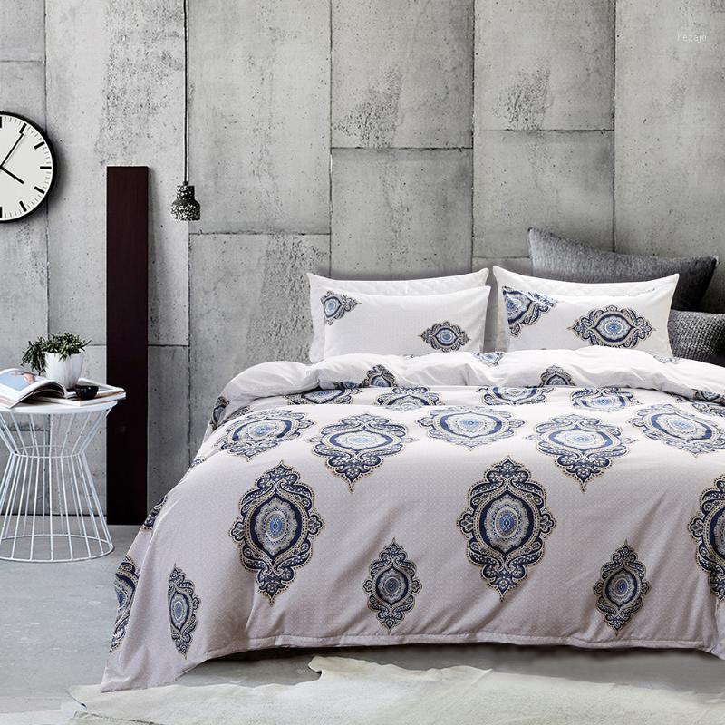 HM Life Duvet Cover Set Queen Size Imitate Printed With Elastic Brand 100% Polyester Bedding Set Without Bed Sheets Bedding Room1, 08305
HM Life Duvet Cover Set Queen Size Imitate Printed With Elastic Brand 100% Polyester Bedding Set Without Bed Sheets Bedding Room1, 08305