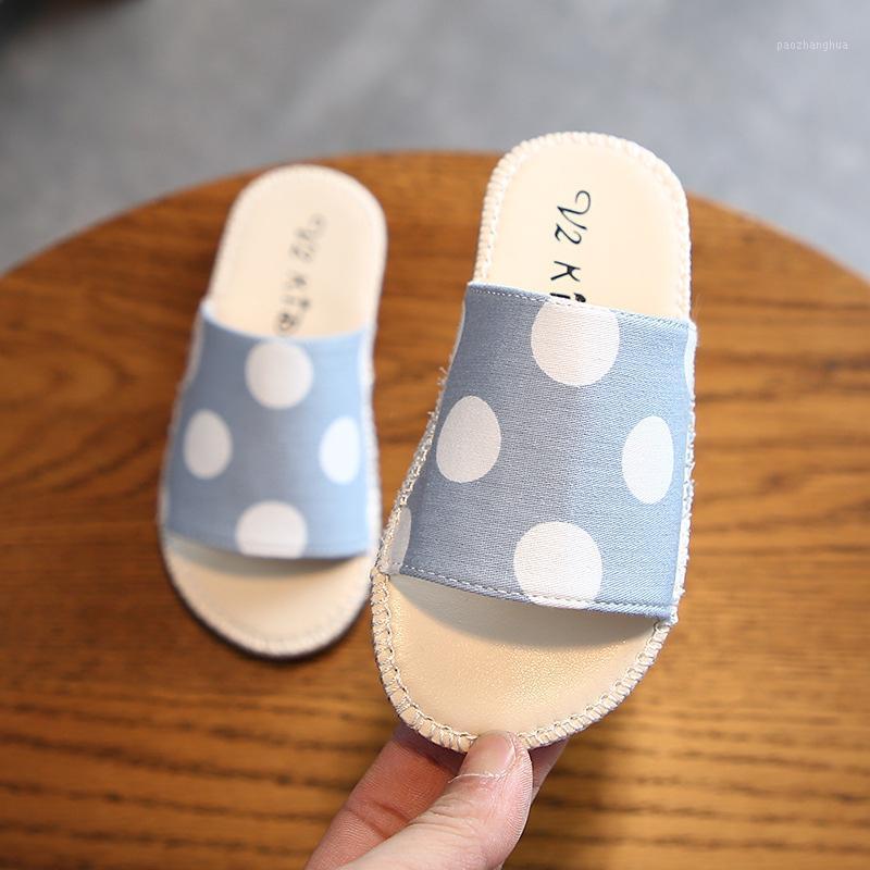 New Children Slippers For Boy Girl Polka Dot Linen Shoes Summer Infant Flip Flops Baby Indoor Slipper1
New Children Slippers For Boy Girl Polka Dot Linen Shoes Summer Infant Flip Flops Baby Indoor Slipper1