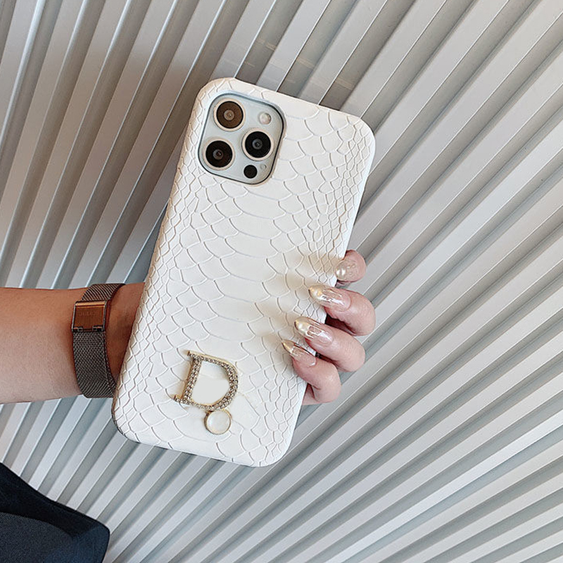 2022 Luxurys Designers Cell Phone Cases For Iphone 11 12 Pro Max X Xr XS XsMax 12 Mini 7 8 7P 8P Shockproof Letter Case D2203046Z
2022 Luxurys Designers Cell Phone Cases For Iphone 11 12 Pro Max X Xr XS XsMax 12 Mini 7 8 7P 8P Shockproof Letter Case D2203046Z