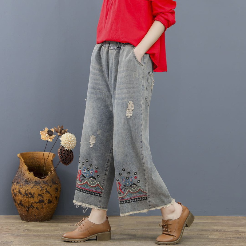 Broad-legged Brim Women's Pants Big Casual Size Vintage Floral Embroidery Denim T10o, Beige
Broad-legged Brim Women's Pants Big Casual Size Vintage Floral Embroidery Denim T10o, Beige