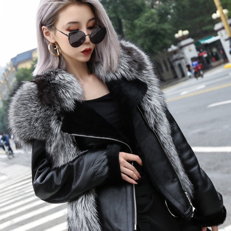 Winter 2020 Fashion Style a Piece of Sheep's Leather Jacket with Genuine Silver Raccoon Fur Collar Female Coat J8d1, Game
Winter 2020 Fashion Style a Piece of Sheep's Leather Jacket with Genuine Silver Raccoon Fur Collar Female Coat J8d1, Game