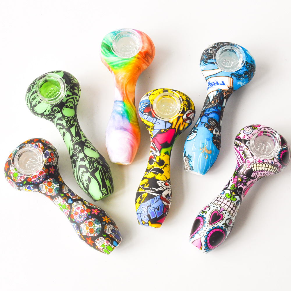 4.5inches Silicone Smoking Pipe Tobacco Hand Pipe with thick glass bowl dab rigs oil burner silicone bongs spoon smoking pipe
4.5inches Silicone Smoking Pipe Tobacco Hand Pipe with thick glass bowl dab rigs oil burner silicone bongs spoon smoking pipe