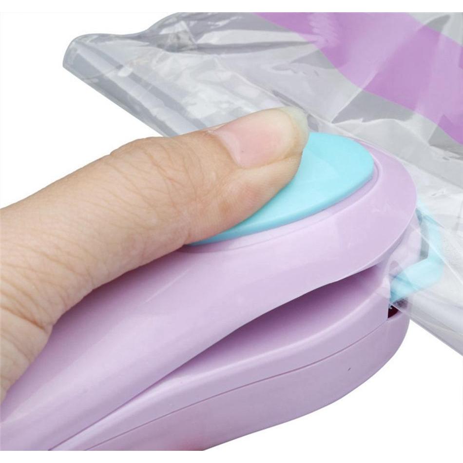 Portable Mini Heat Sealing Machine Household Impulse Sealer Seal Packing Plastic Bag Plastic Food Saver Sto sqcBri homes2011
Portable Mini Heat Sealing Machine Household Impulse Sealer Seal Packing Plastic Bag Plastic Food Saver Sto sqcBri homes2011