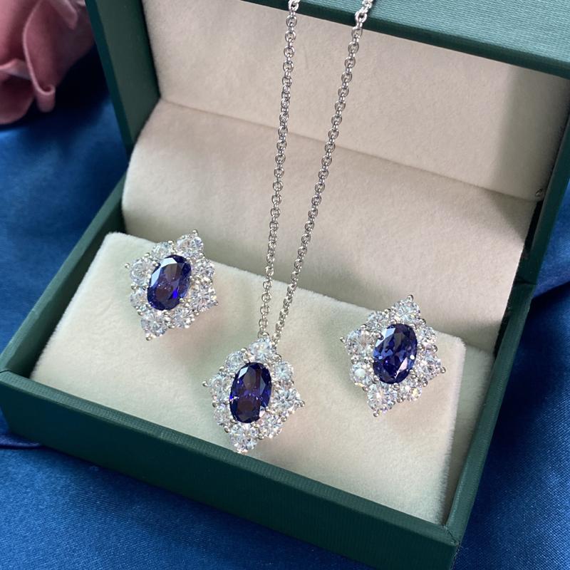 Stud Solid 925 Sterling Silver Sparkling Sapphire High Carbon Diamond Bridal Earrings Wedding Party Fine Jewelry Wholesale
Stud Solid 925 Sterling Silver Sparkling Sapphire High Carbon Diamond Bridal Earrings Wedding Party Fine Jewelry Wholesale