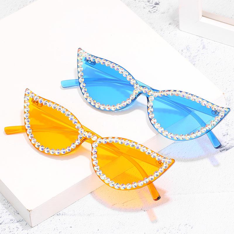 Retro Sunglasses Men Rhinestones Designer Wholesale Women Sun Glasses Shades Eyewear Nice Street Protect Trending Product
Retro Sunglasses Men Rhinestones Designer Wholesale Women Sun Glasses Shades Eyewear Nice Street Protect Trending Product