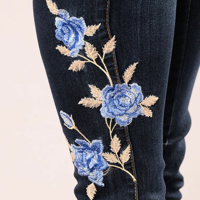 Stretch Embroidered Jeans For Women Elastic Blue Flower Jeans Female Pencil Denim Pants Rose Pattern Pantalon Femme 201109