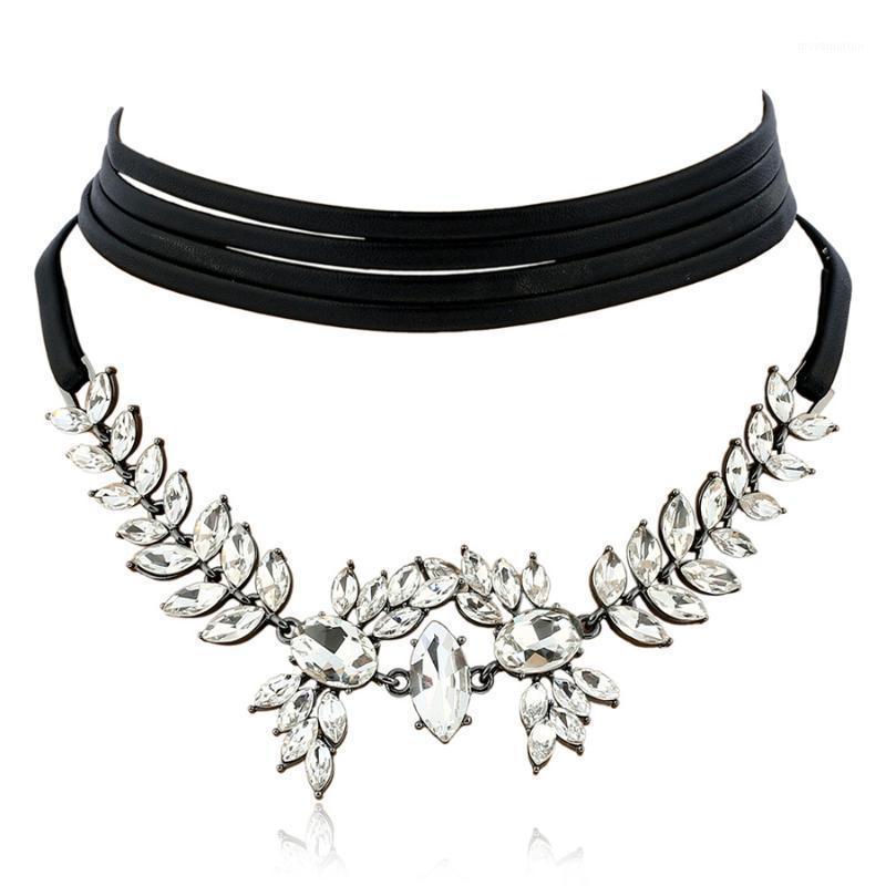 New Fashion Black Leather Rope Chokers Necklaces For Women Girl Luxurious Jewelry Crystal Chockers Necklace collier ras du cou1
New Fashion Black Leather Rope Chokers Necklaces For Women Girl Luxurious Jewelry Crystal Chockers Necklace collier ras du cou1