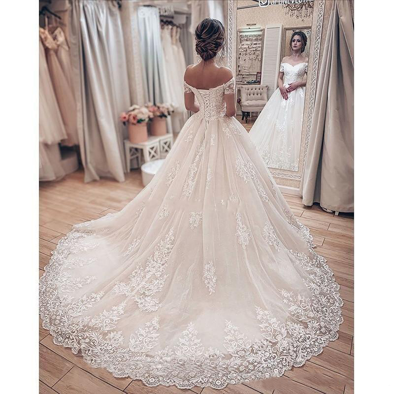 New Fashion Lace Ball Gown Wedding Dresses Off Shoulder Applique Floor Length Pleats Tiered Tulle Wedding Dress Bridal Gowns Vestidos