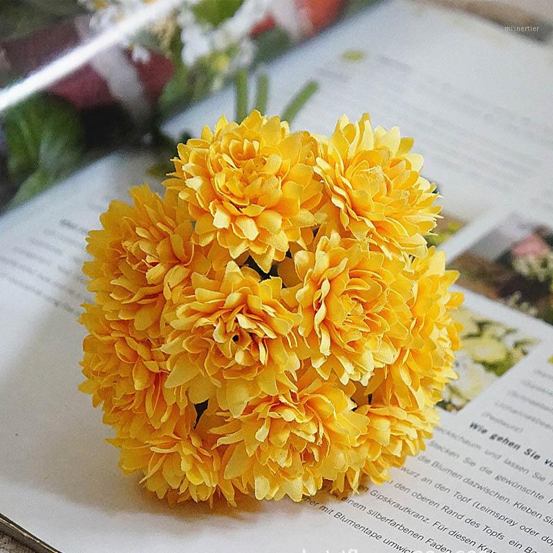10pcs/lot artificial plastic flowers Mother's Day christmas decor for vases home wedding silk daisy fake Multi-layer Carnations1, Red
10pcs/lot artificial plastic flowers Mother's Day christmas decor for vases home wedding silk daisy fake Multi-layer Carnations1, Red