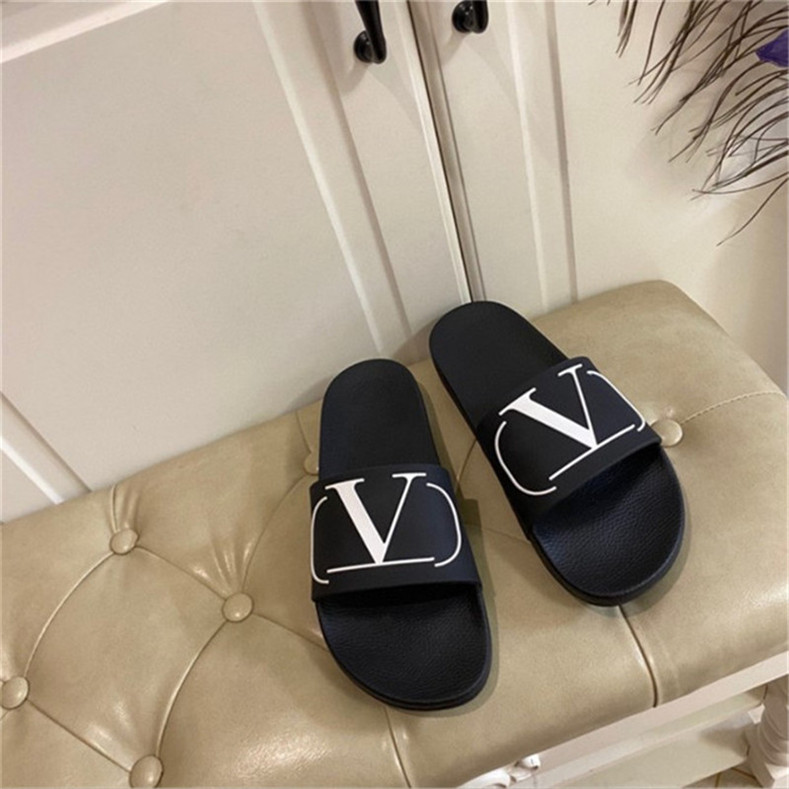 2022 luxury Designer Men Women Slides Ladies Beach Slipper Rivet Stud Slippers Non-slip Mens Casual Spikes Shoes Flat Rubber Sliders Euro35-45, A01
2022 luxury Designer Men Women Slides Ladies Beach Slipper Rivet Stud Slippers Non-slip Mens Casual Spikes Shoes Flat Rubber Sliders Euro35-45, A01