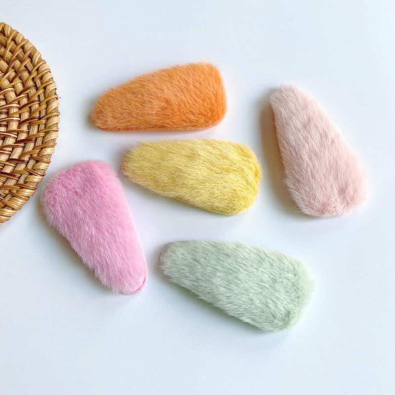 Hair Clips & Barrettes Ins Hairpin Headdress Autumn Winter Plush Cute Bangs Clip Side Female Accessories, Golden;silver
Hair Clips & Barrettes Ins Hairpin Headdress Autumn Winter Plush Cute Bangs Clip Side Female Accessories, Golden;silver