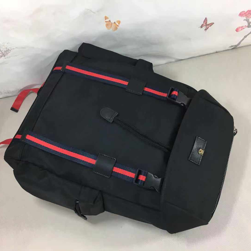 Classic flip embroidery luxurys designers backpacks men large real leather canvas mens backpack ladies bags handbags size 32*45*14cm
Classic flip embroidery luxurys designers backpacks men large real leather canvas mens backpack ladies bags handbags size 32*45*14cm