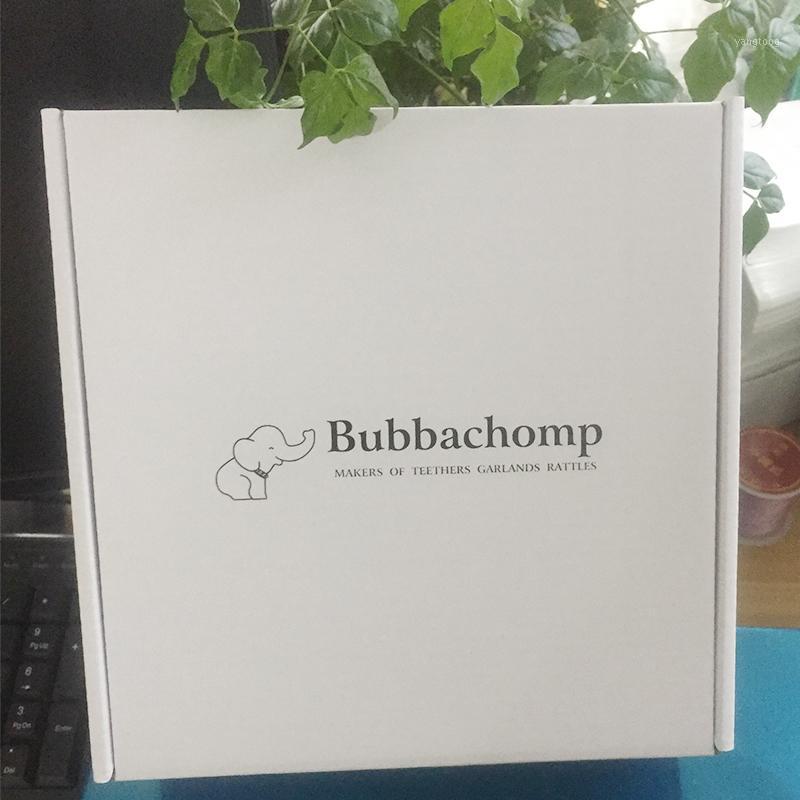100pcs/lot Custom Printing white Packaging boxs For Dress Packaging And hair wigs gift box1
100pcs/lot Custom Printing white Packaging boxs For Dress Packaging And hair wigs gift box1