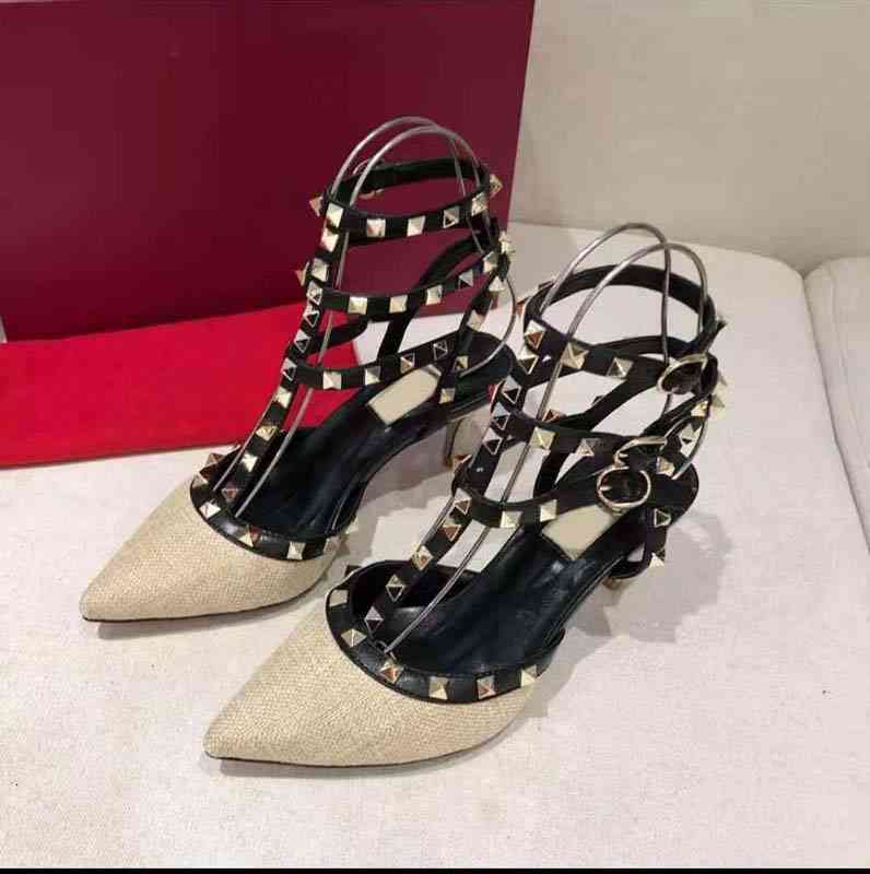 Sandals Women shoes Classics fashion Beach Thick bottom slippers Alphabet lady Leather High heel slides shoe10 05 7ADH, #1
Sandals Women shoes Classics fashion Beach Thick bottom slippers Alphabet lady Leather High heel slides shoe10 05 7ADH, #1