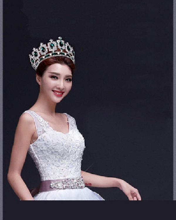 Wedding accessories headpieces crown princess diamond crystal head jewelry queen party baroque tiaras / crowns woman bridal
Wedding accessories headpieces crown princess diamond crystal head jewelry queen party baroque tiaras / crowns woman bridal