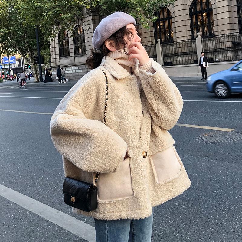 Lamb wool autumn and winter loose fur one thick plush short lamb wool plus fat coat jackets women coat, Light mocha
Lamb wool autumn and winter loose fur one thick plush short lamb wool plus fat coat jackets women coat, Light mocha