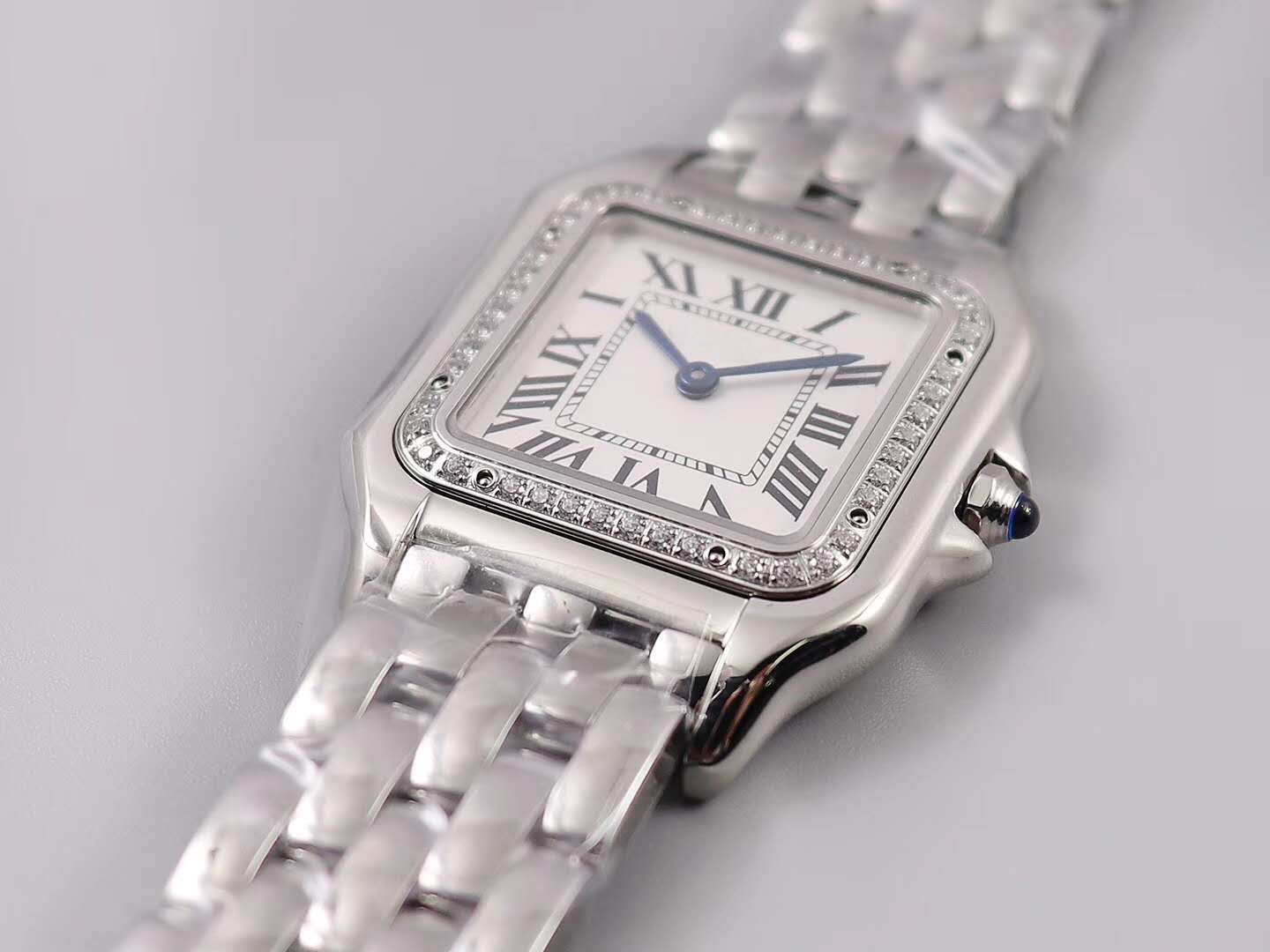 Top Luxury Women Watch Swiss Quartz Movement Sapphire Crystal Diamond Lady Watches Woman Designer Watches Super Water Resistant
Top Luxury Women Watch Swiss Quartz Movement Sapphire Crystal Diamond Lady Watches Woman Designer Watches Super Water Resistant
