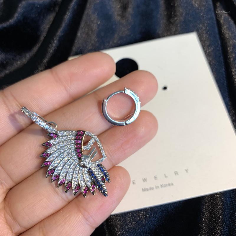 S925 Silver Ear Post Buckle Hoop Earrings Gorgeous Asymmetric Colorful CZ Feather Earrings For Women INS Jewelry1
S925 Silver Ear Post Buckle Hoop Earrings Gorgeous Asymmetric Colorful CZ Feather Earrings For Women INS Jewelry1