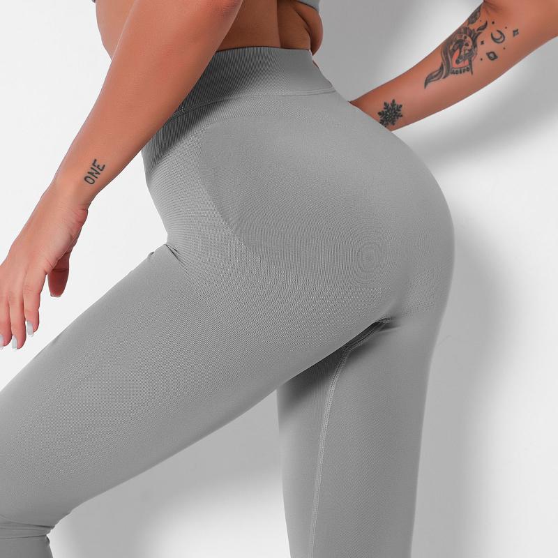 Yoga Pants For Women Leggings New Solid Color Seamless Knitted High-waist Hip-fitting Gym Running Fitness Pants, 6303 trousers-black
Yoga Pants For Women Leggings New Solid Color Seamless Knitted High-waist Hip-fitting Gym Running Fitness Pants, 6303 trousers-black