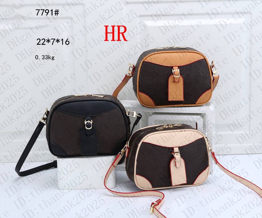 Classic Flower symmetrical womens Small square Bag leather Mini Shoulder Bag Pouch Women fashion Bags Lady Cross Body handbag 3 colors, Brown
Classic Flower symmetrical womens Small square Bag leather Mini Shoulder Bag Pouch Women fashion Bags Lady Cross Body handbag 3 colors, Brown