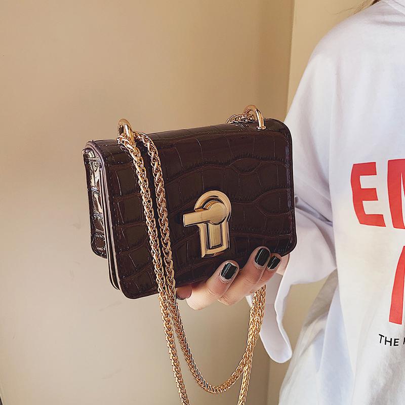 Stone pattern Mini Square Crossbody Bag 2021 New Quality PU Leather Women's Designer Handbag Lock Chain Shoulder Messenger Bag, 14 cm coffee
Stone pattern Mini Square Crossbody Bag 2021 New Quality PU Leather Women's Designer Handbag Lock Chain Shoulder Messenger Bag, 14 cm coffee