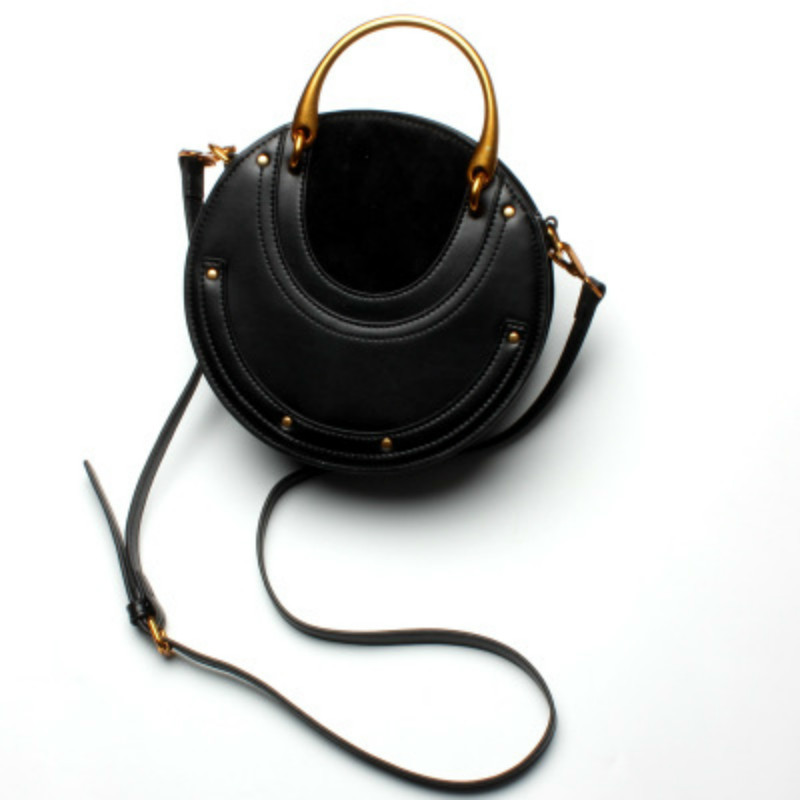 Coated with women's leather bag retro metal small round pocket rivet a shoulder sack of messenger, Yalow
Coated with women's leather bag retro metal small round pocket rivet a shoulder sack of messenger, Yalow