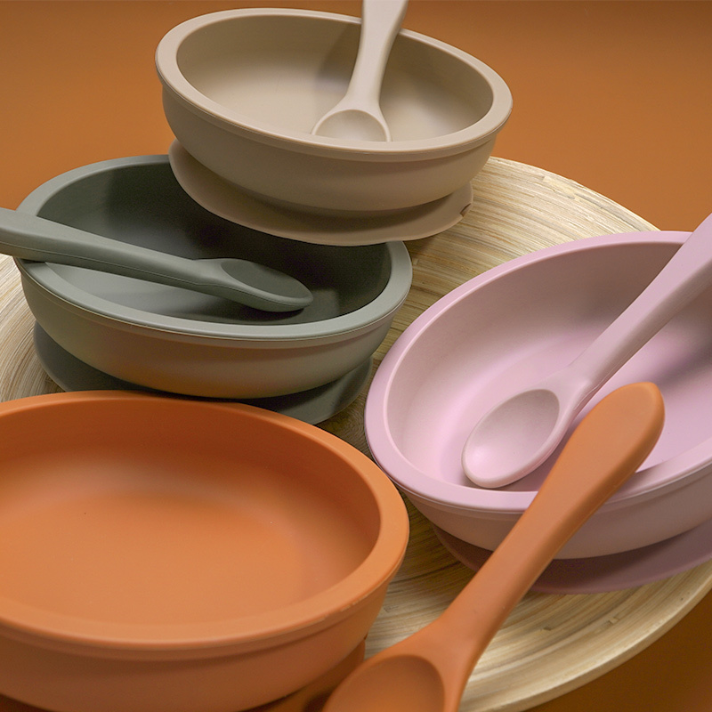 Solid Colour Kids Tableware Set Portable Baby Silicone Plate Bowl Toddler Feeding Sucker Infant Dishs With Silica Gel Spoon LJ201221