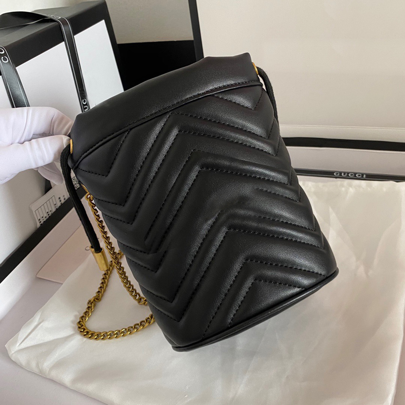 Crossbody Designer Bucket Bag 2022 Pull Rope Mini Women's Leather Shoulder Bags Drawstring High Quality Classic Fashion Casual Handbag Purse, Red
Crossbody Designer Bucket Bag 2022 Pull Rope Mini Women's Leather Shoulder Bags Drawstring High Quality Classic Fashion Casual Handbag Purse, Red