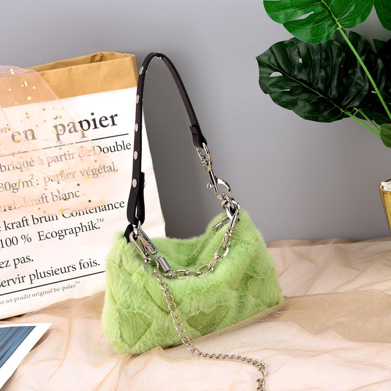 Messenger Bag 2021 new versatile Y2K Millennium Spice Girls armpit Plush bag ins one shoulder love Plush handbag, Green a long chain
Messenger Bag 2021 new versatile Y2K Millennium Spice Girls armpit Plush bag ins one shoulder love Plush handbag, Green a long chain
