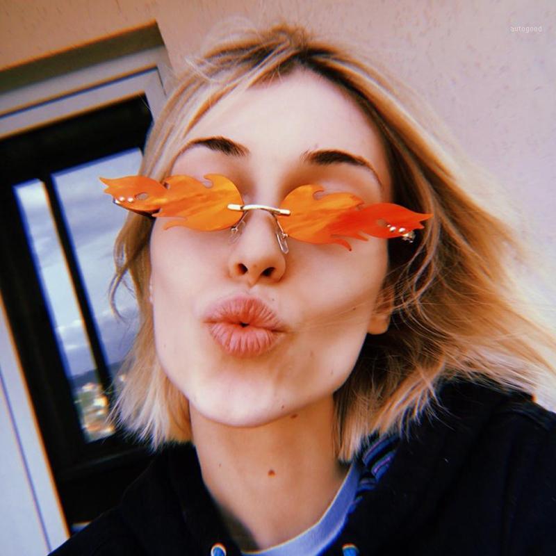 Sunglasses 2021 Fashion Fire Flame Women Men Rimless Wave Sun Glasses UV 400 Metal Shades For Vintage Sunglasses1
Sunglasses 2021 Fashion Fire Flame Women Men Rimless Wave Sun Glasses UV 400 Metal Shades For Vintage Sunglasses1