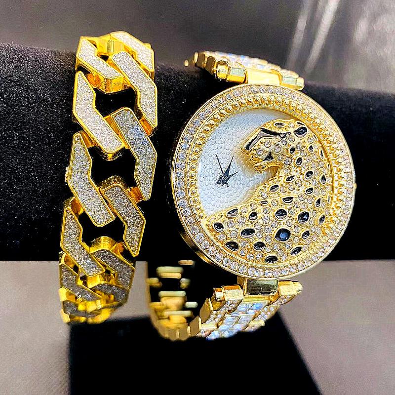 Wristwatches 2pcs Iced Out Watch For Women Bling CZ Bracelet Leopard Wrist Luxury Diamound Watches Jewelry Set Selling, Slivery;brown
Wristwatches 2pcs Iced Out Watch For Women Bling CZ Bracelet Leopard Wrist Luxury Diamound Watches Jewelry Set Selling, Slivery;brown