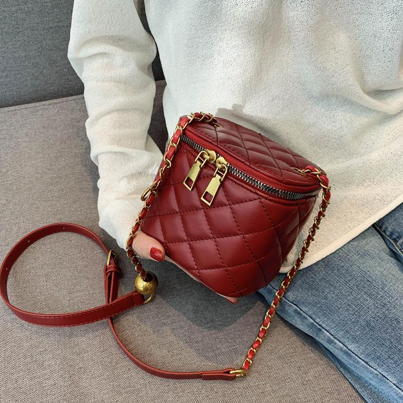 Box Pattern PU Leather Crossbody Bags for Women 2021 Chain Small Shoulder Handbags Female Travel Mini Cross Body Hand Bag, Black
Box Pattern PU Leather Crossbody Bags for Women 2021 Chain Small Shoulder Handbags Female Travel Mini Cross Body Hand Bag, Black