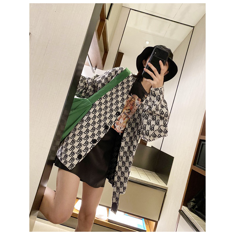 2021 New British Fashion Brand We11done Couple Cardigan Men's Two Sides Wear Pattern V-neck Sweater for Women C66z, White
2021 New British Fashion Brand We11done Couple Cardigan Men's Two Sides Wear Pattern V-neck Sweater for Women C66z, White