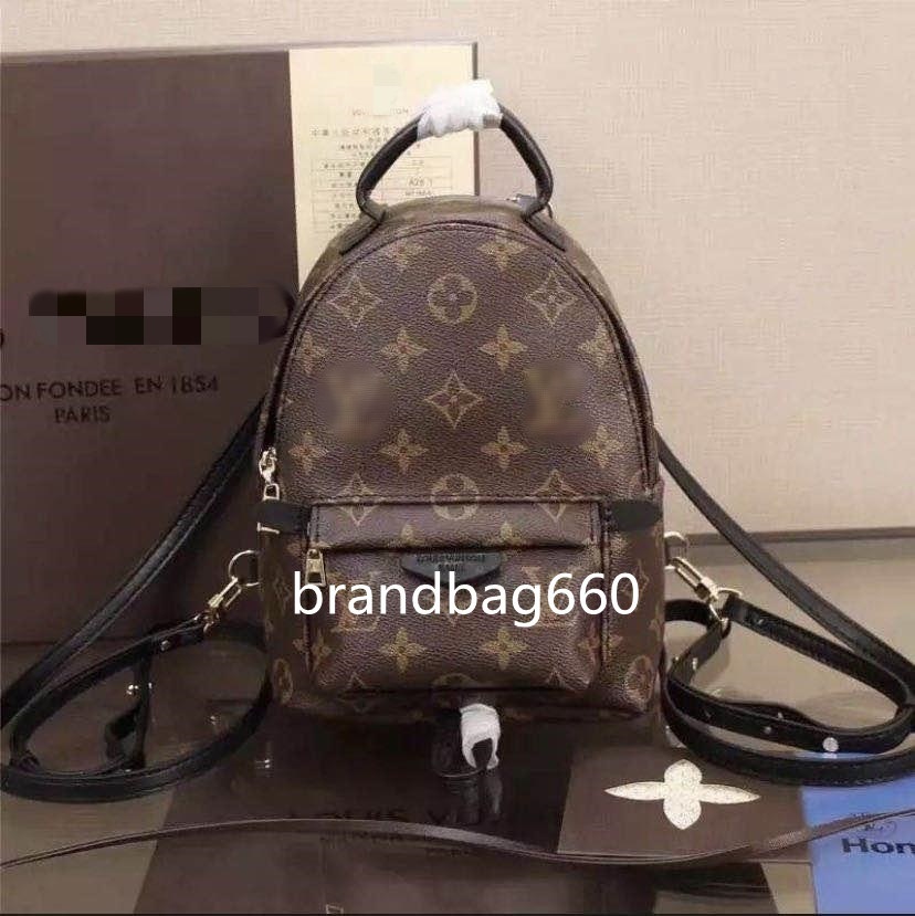 Designers Mini Backpack Women Leather PALM SPRINGS Handbags Travel Shoulder School Bags Luxury Messenger Bag backpack, With dustbag
Designers Mini Backpack Women Leather PALM SPRINGS Handbags Travel Shoulder School Bags Luxury Messenger Bag backpack, With dustbag