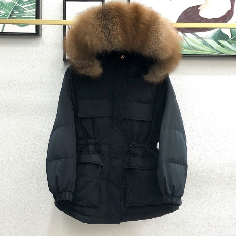 Real Natural 2021 Skin New Winter Fashion Female White Down Warm Parka Jacket with Hoodie 6UT1, Raccoon fur.
Real Natural 2021 Skin New Winter Fashion Female White Down Warm Parka Jacket with Hoodie 6UT1, Raccoon fur.