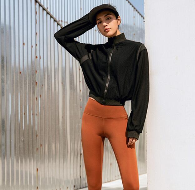 Autumn and winter solid color European version loose short lantern sleeve jacket sports coat women's thin sportswear wome 201017